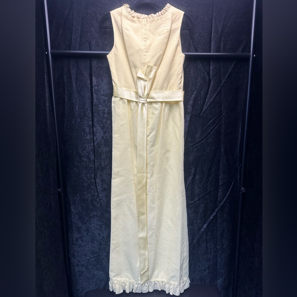 Vintage Yellow Sleeveless Maxi Dress - Picture 2 of 5